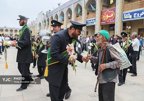 منتشر نشود/ شاهچراغ (ع)، پناهگاه دلهای مشتاق در دهه کرامت منتشر نشود/ شاهچراغ (ع)، پناهگاه دلهای مشتاق در دهه کرامت