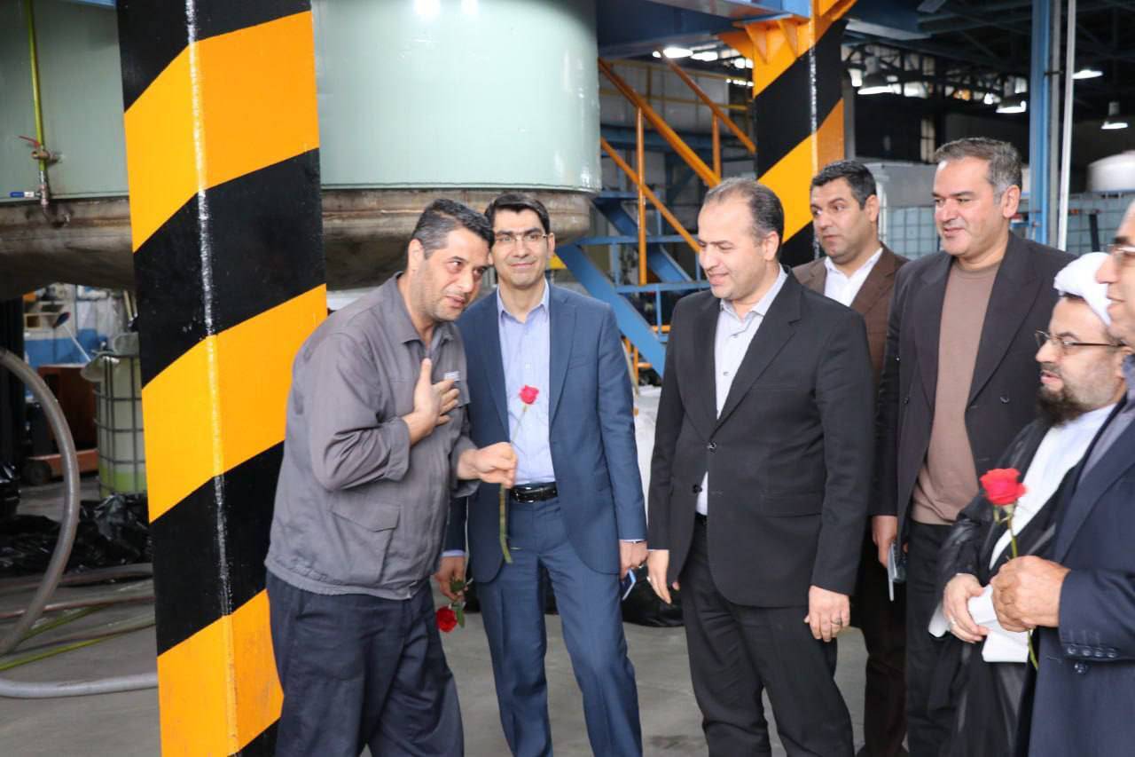 بازدید مسئولان در روز کارگر بازدید مسئولان در روز کارگر
