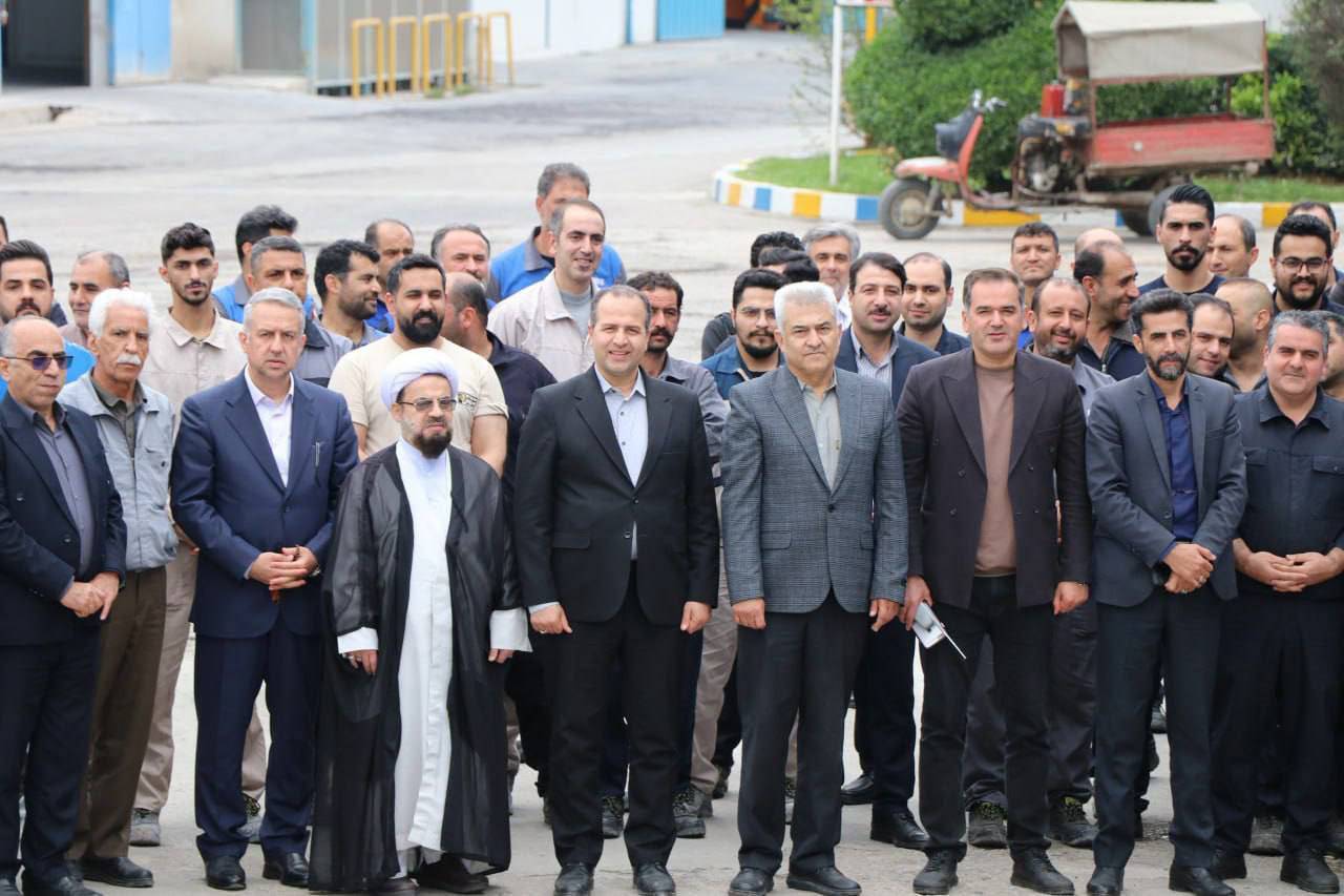 بازدید جمعی از مسئولان از مجموعه کیافرین بازدید جمعی از مسئولان از مجموعه کیافرین
