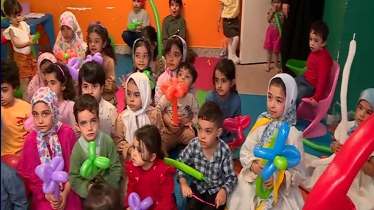 رویداد مادر و فرزندی در حوزه علمیه مشکات + فیلم