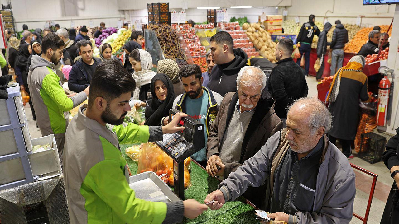 اختلاف قیمت ۳۶ درصدی سبزیجات در میادین و بازار‌های میوه و تره بار به نسبت سطح شهر