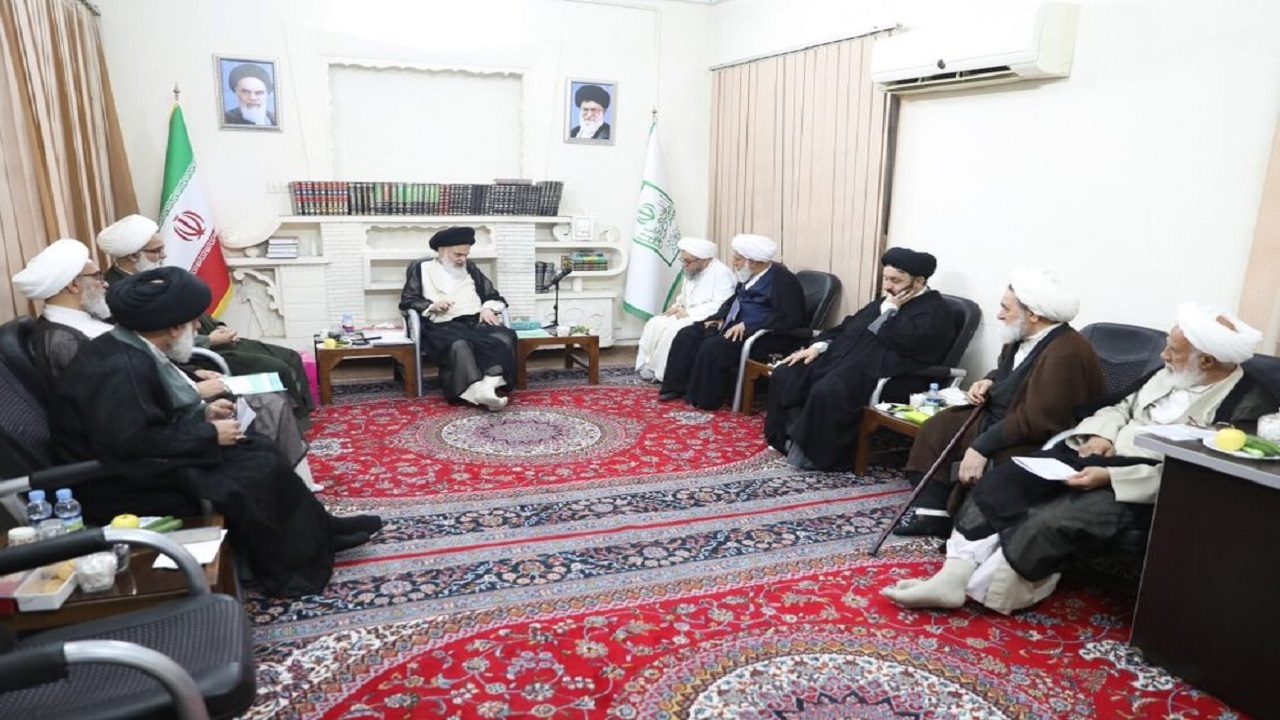 در موضع‌گیری‌ها دقت شود؛ گاهی با یک کلمه در کشور فضاسازی می‌شود