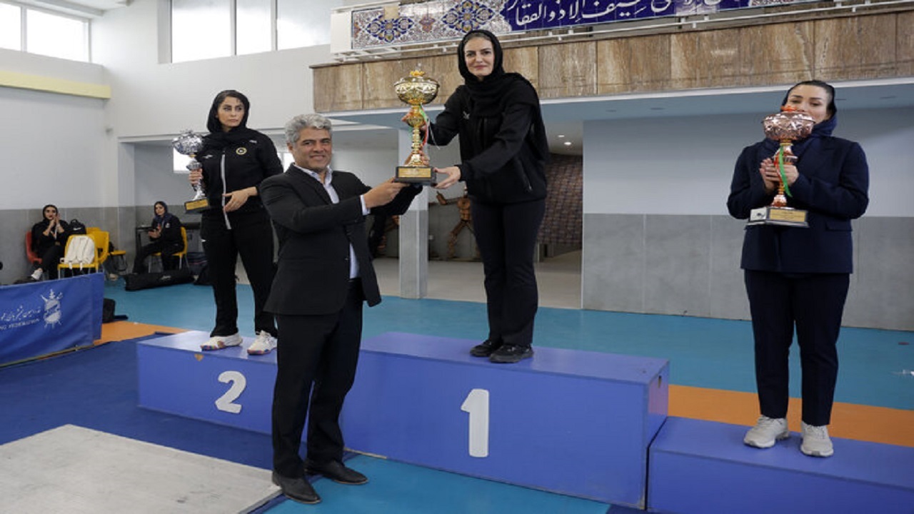 پایان لیگ برتر شمشیربازی بانوان؛ چادرملو قهرمان سابر شد