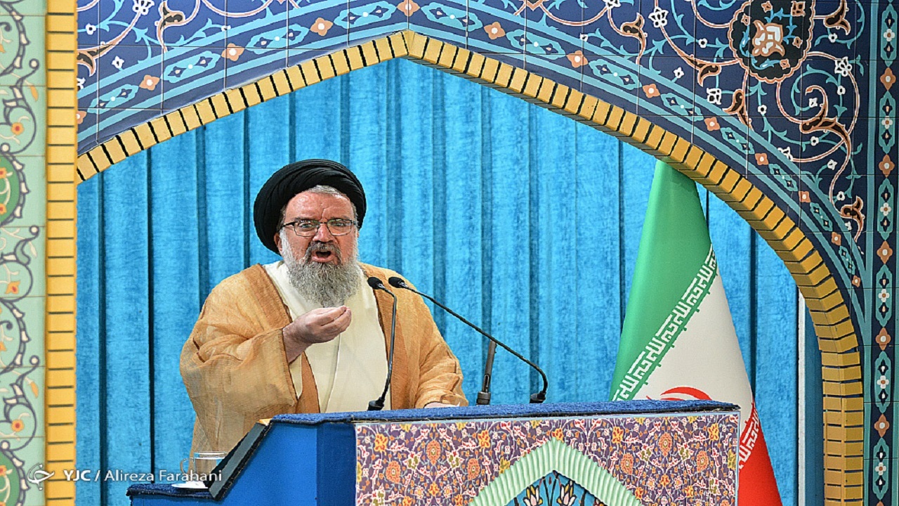 نماز جمعه تهران به امامت آیت‌الله سید احمد خاتمی اقامه می‌شود