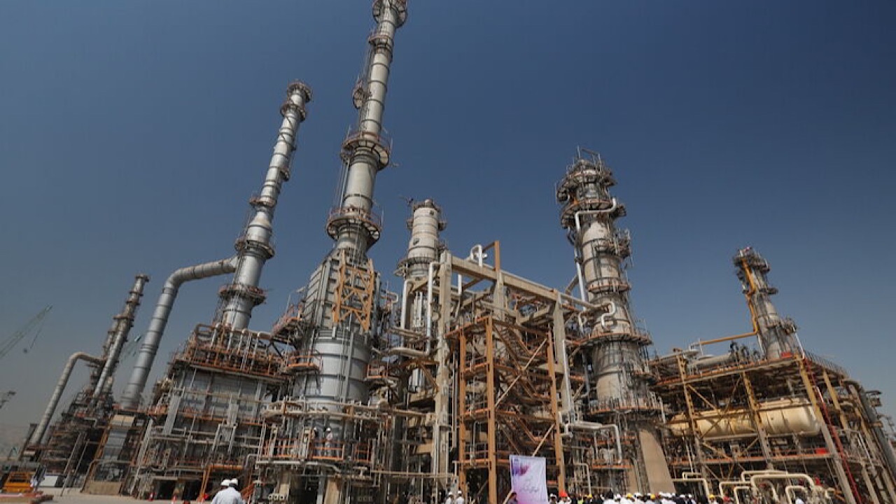 صنعت نفت نیروی محرک اقتصاد؛ سرمایه گذاری امروز جهشی به سوی آینده‌ای پایدار
