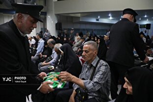 بدرقه زائران حج تمتع از فرودگاه بین‌المللی مشهد