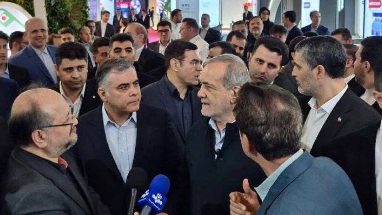 بازدید رئیس‌جمهور از بیست‌ونهمین نمایشگاه نفت