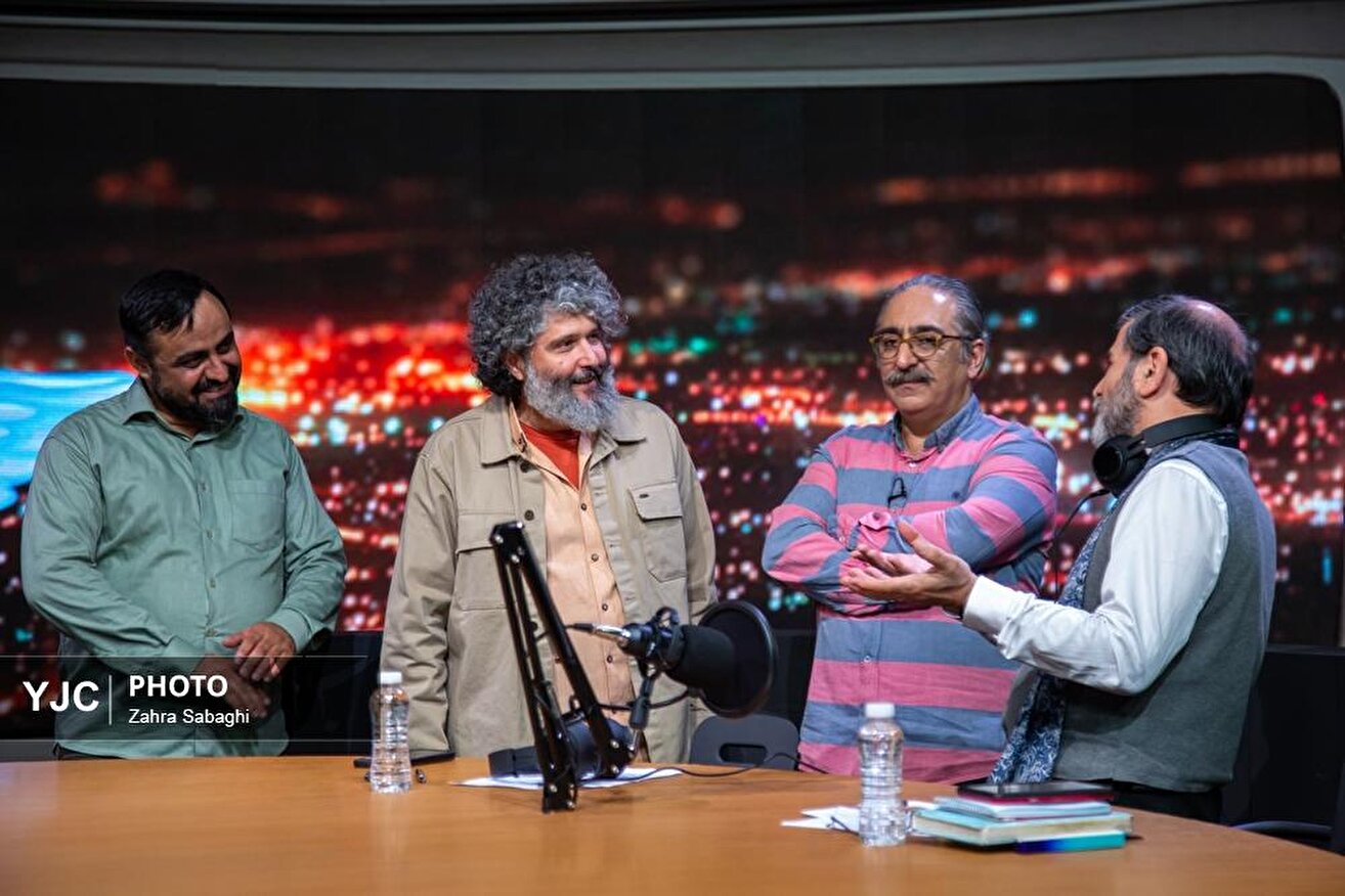 بازدید معاون سیمای رسانه ملی از پشت صحنه برنامه «قندپهلو»