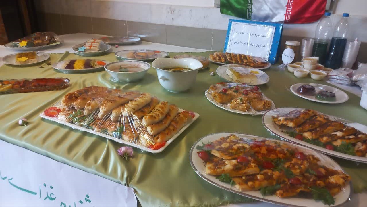 گزارش تصویری از برگزاری جشنواره غذا در صالح آباد