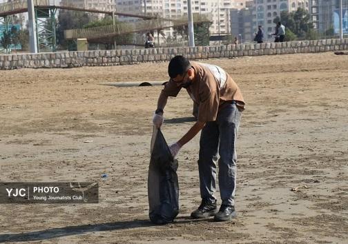 گزارش تصویری از پاکسازی ساحل غدیر بندرعباس