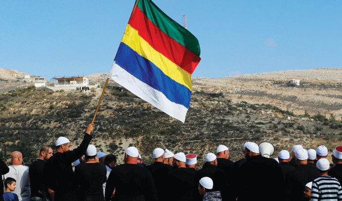 شام در تنش؛ بهره برداری صهیونیست‌ها از جولان سلفی‌ها در دمشق