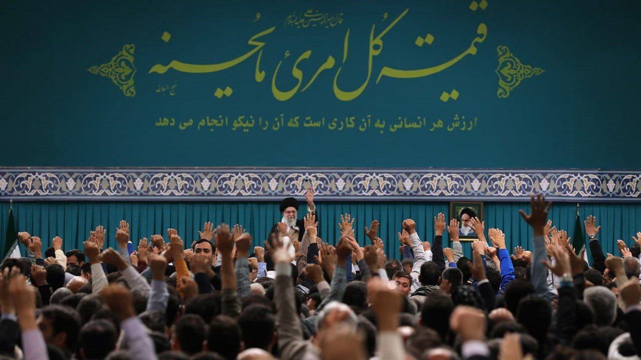 رهبر معظم انقلاب: ایمنی کارگران بسیار مهم است/ همه دنیا باید در مقابل جنایات رژیم صهیونیستی و حامیانش در غزه و فلسطین بایستند