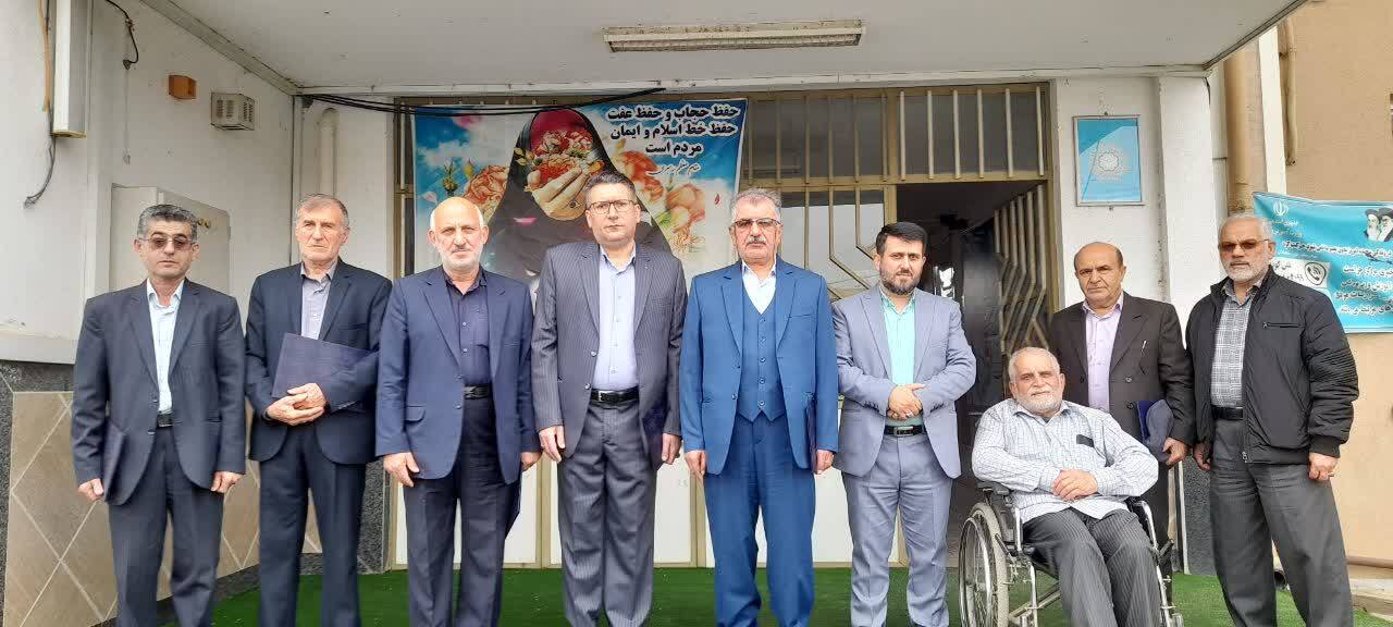 قابی خاطره انگیز از مراسم تجلیل از معلمان شهرستان تولمات قابی خاطره انگیز از مراسم تجلیل از معلمان شهرستان تولمات