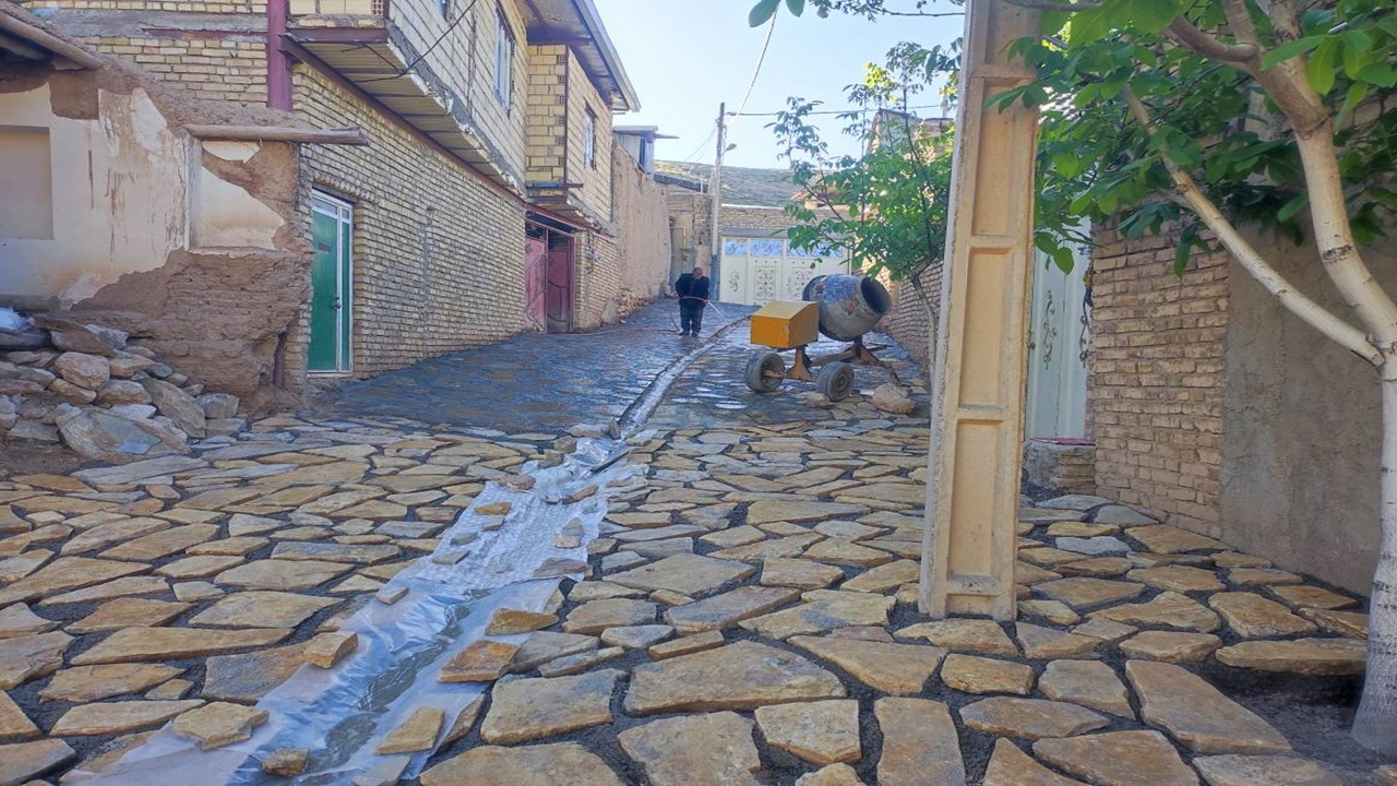 معابر روستای توآباد سنگفرش شد