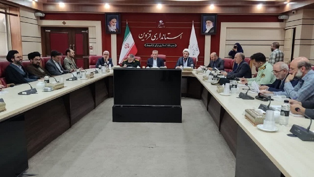 مراسم بزرگداشت شهدای خدمت با محوریت مردم برگزار شود
