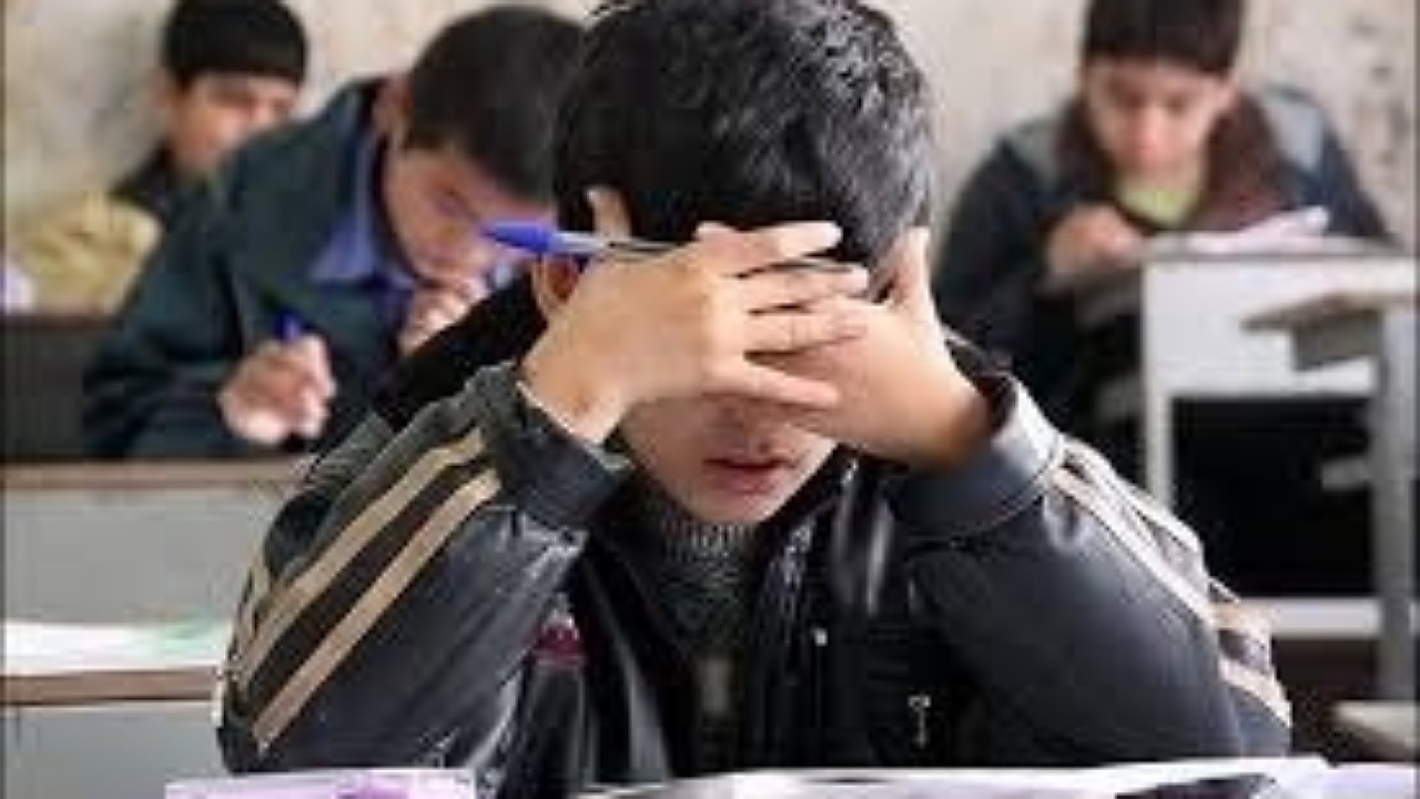 توصیه‌ای برای دانش آموزانی که امتحان دارند و همه چیز را فراموش می‌کنند + فیلم
