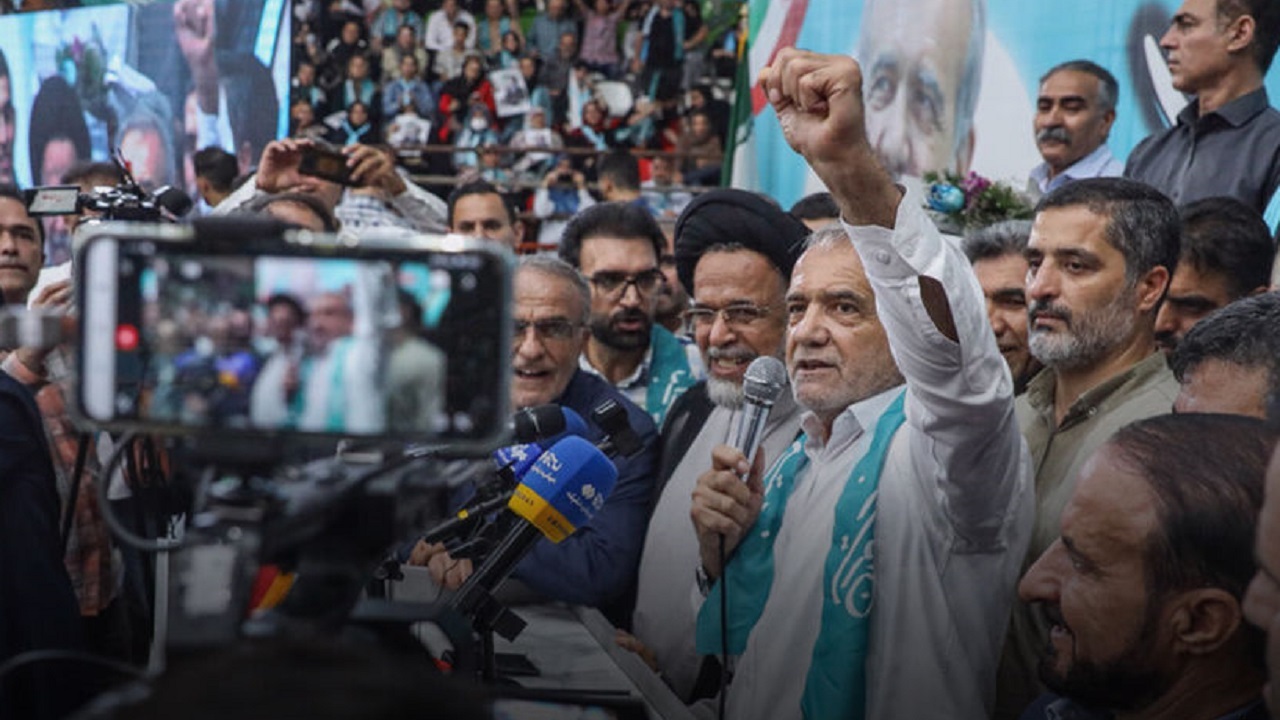 زندگی رهبر عزیز انقلاب معلوم‌ است