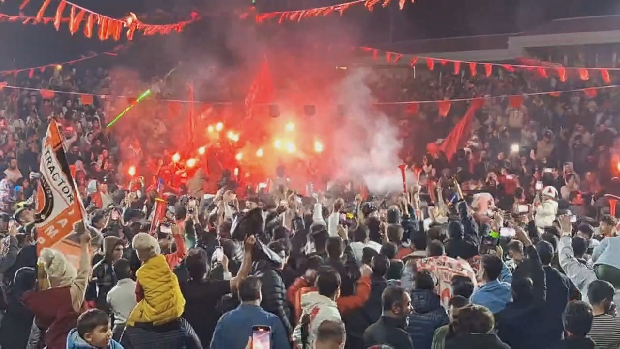 شور پرشورها در جشن قهرمانی تراکتور