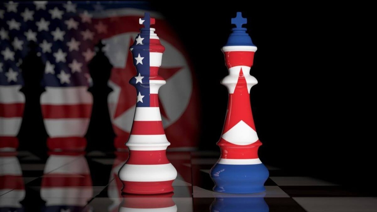برخورد کشتی نیروی دریایی مکزیک به پل بروکلین آمریکا + فیلم