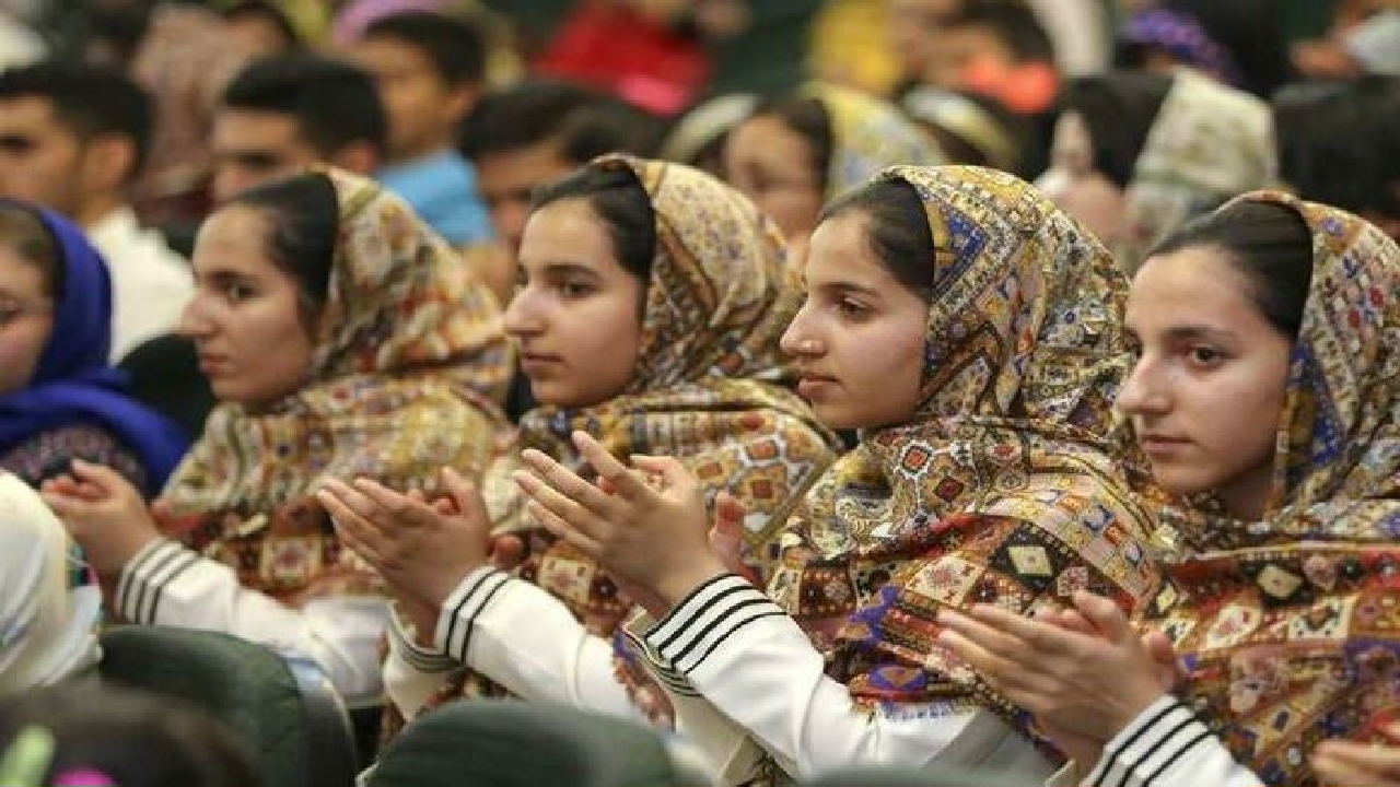 برگزاری جشن دوقلو‌ها و چند قلوها + فیلم