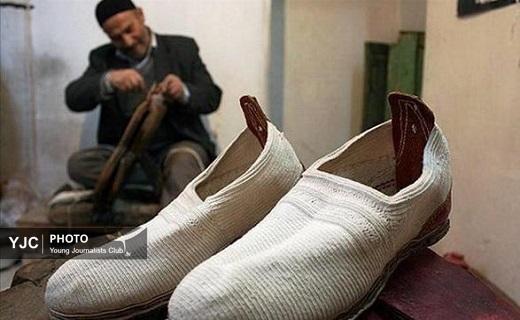 هنر اصیل و ماندگار گیوه&zwnj;دوزی در قم/ در حال اضافه کردن عکس