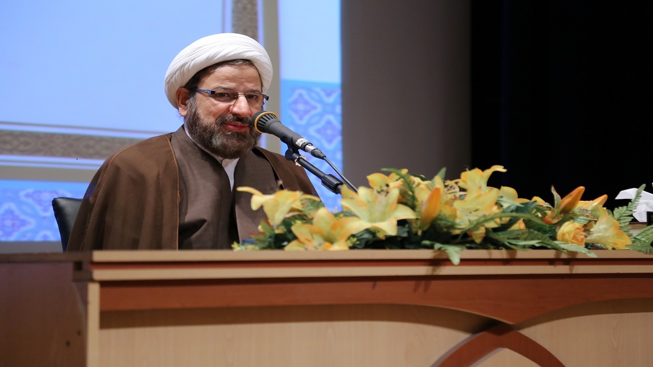 شهید رئیسی هرچقدر مقامش بالاتر می‌رفت، متواضع‌تر می‌شد