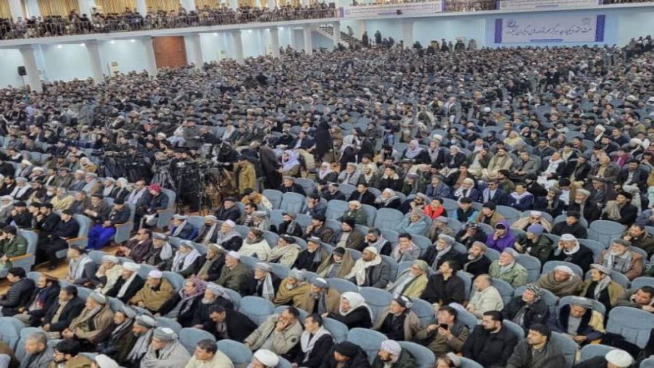 نخبگان به افغانستان برگردند