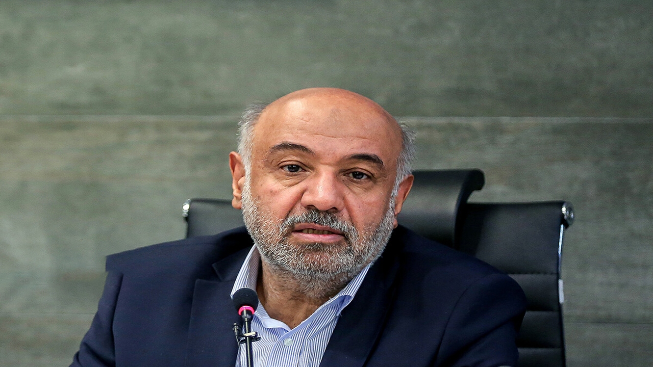 میدری: خروج از بنگاه‌داری و افزایش اشتغال خرد و خانگی در برنامه وزارت کار است