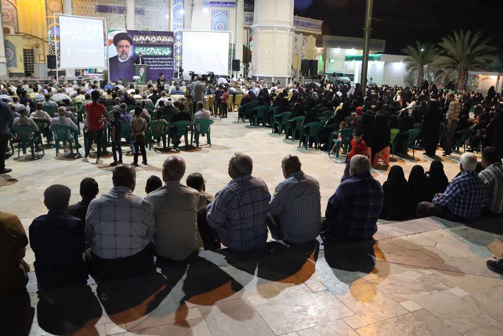 اجتماع لارستانی ها در مراسم سوگواری شهید جمهور