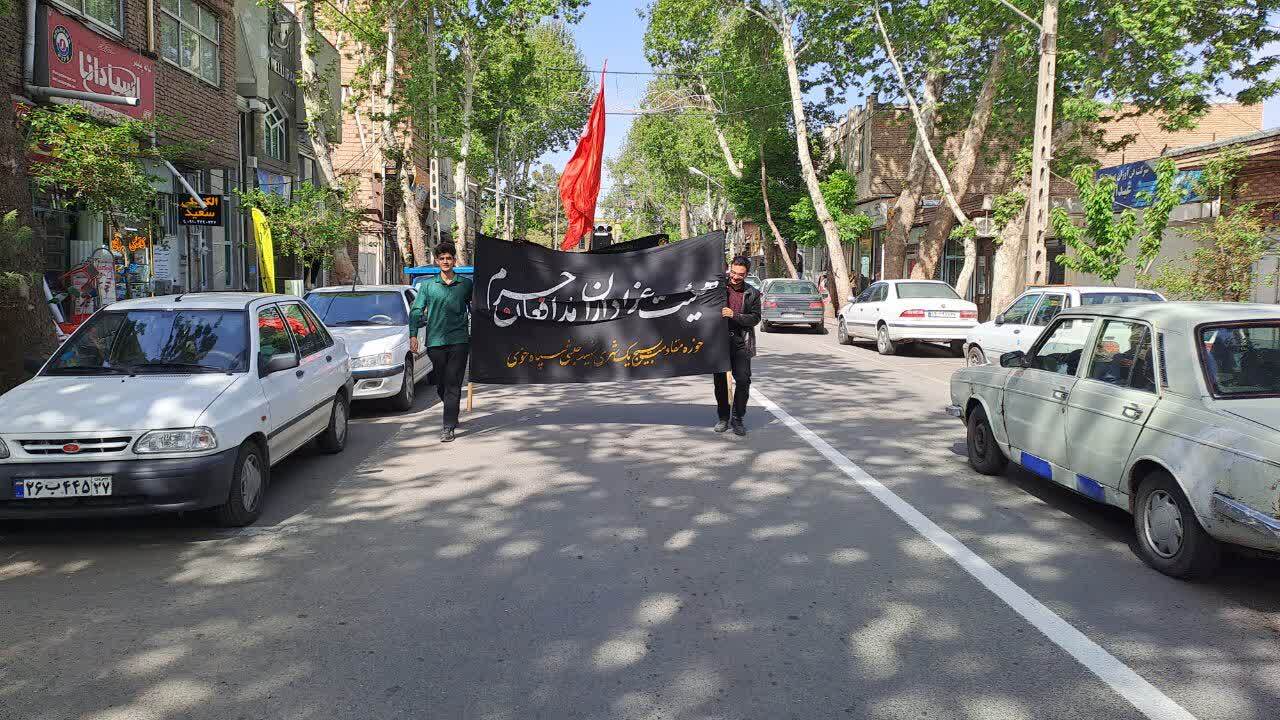 مراسم عزاداری خیابانی به مناسبت شهادت امام جعفر صادق (ع) در خوی