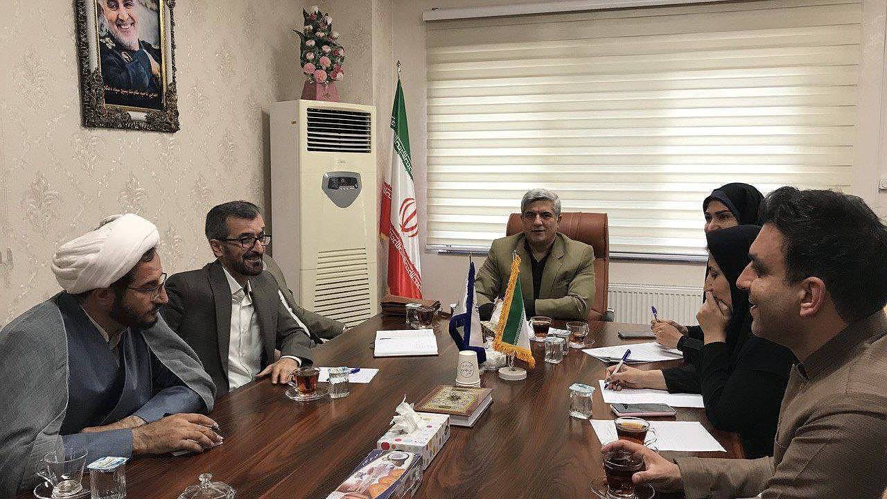مراسمی شایسته دختران کردستان برگزار شود