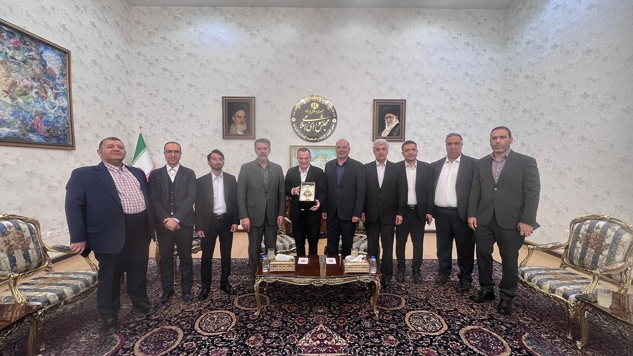 دیدار استفان فوکس با اعضای هیئت‌رئیسه فراکسیون ورزش مجلس؛ روزنه امید برای ورزش ایران