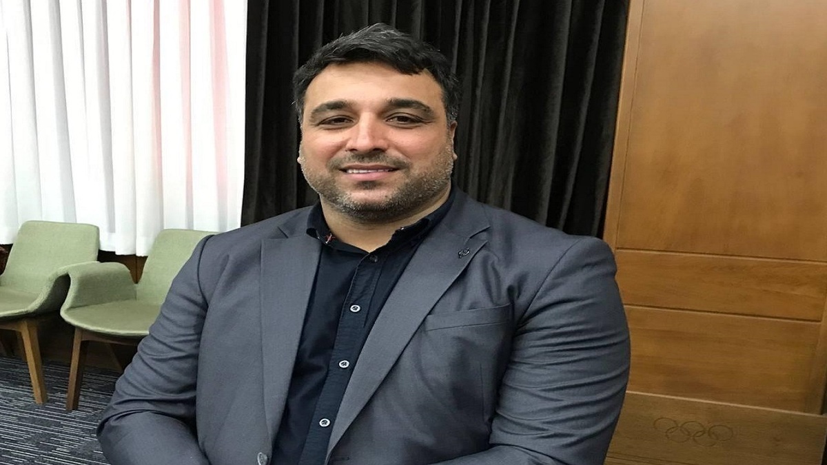 باشگاه خبرنگاران -برگزاری جلسه دادگاه احسان حدادی در حضور تجمع معترضان
