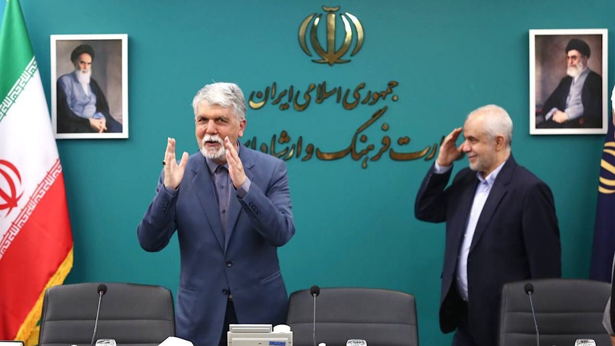 باشگاه خبرنگاران -وزیر فرهنگ: کانون‌های فرهنگی مساجد، پایگاه ارتباطی با خانواده شهدا باشد