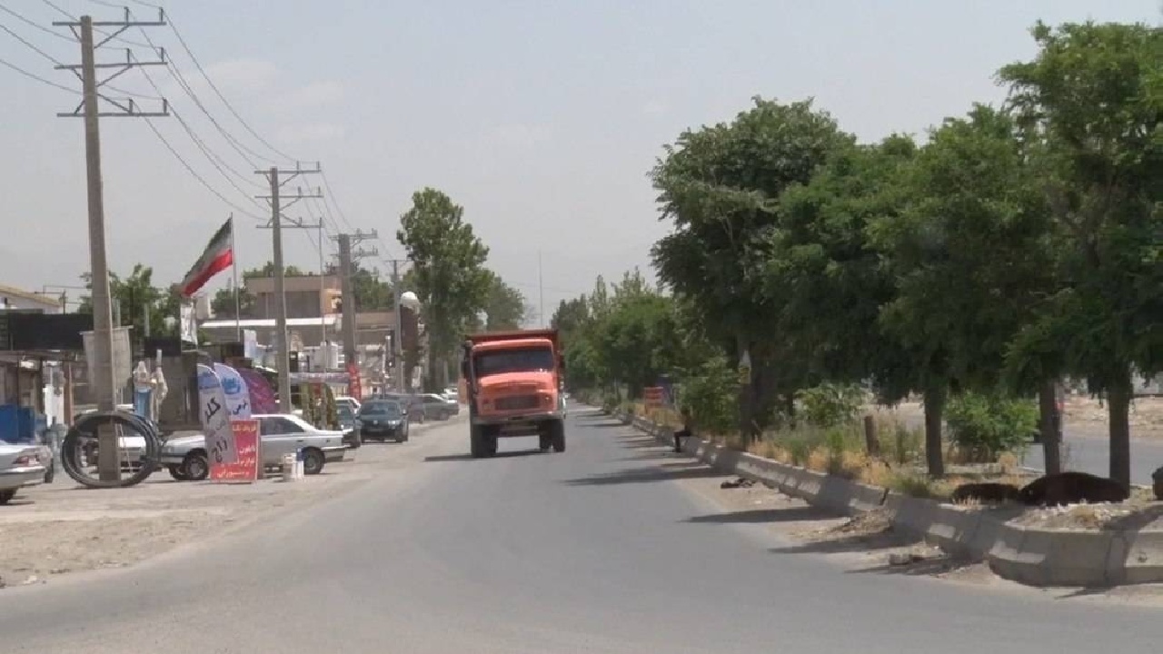 بخشی از جاده تهراندشت در تصرف افراد سودجو
