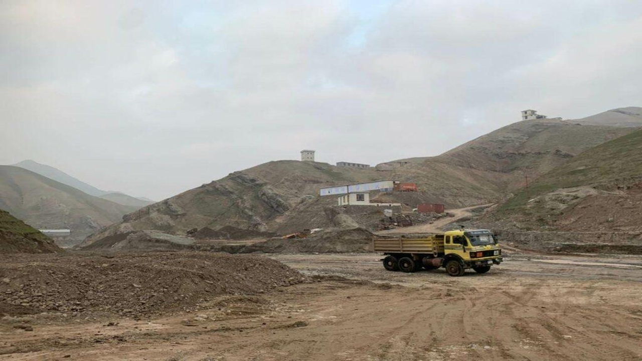آلودگی محیط زیست در روستای شهرک به لطف فعالیت معدن