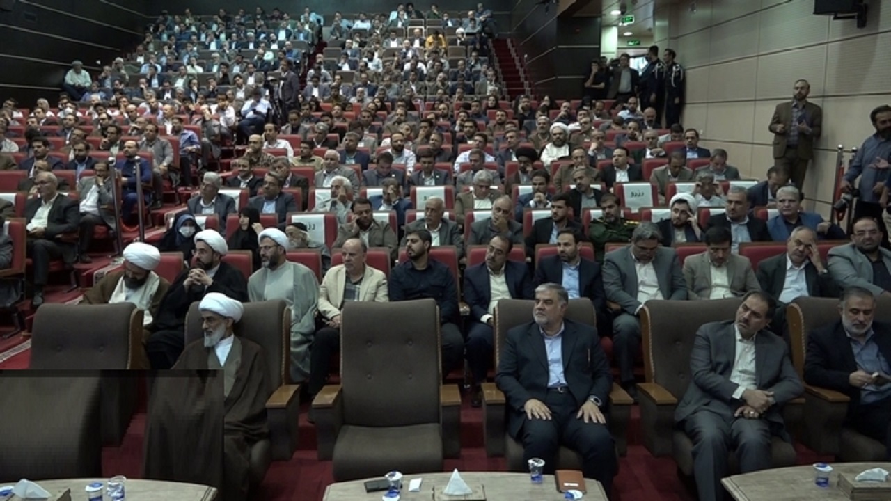 ضرورت الحاق ۱۰۰ هکتار زمین با کاربری مسکونی و تجاری برای تامین خط متروی پردیسان قم