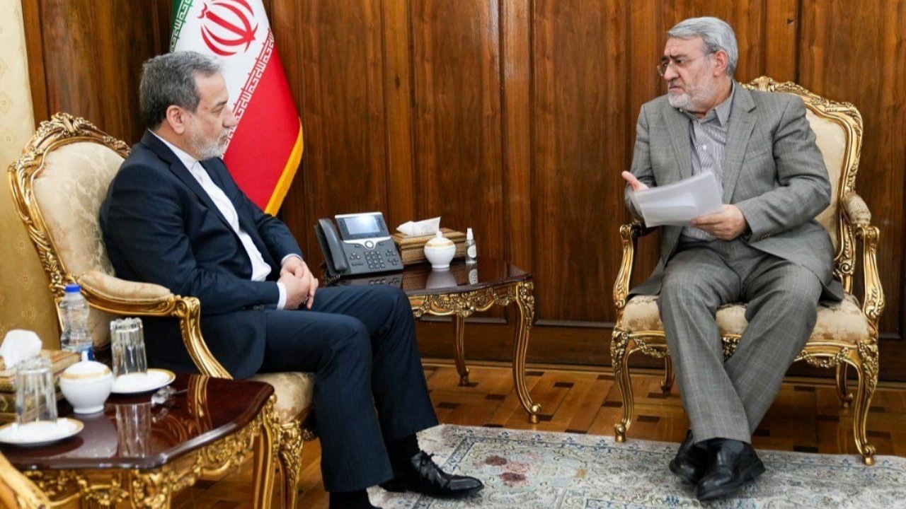 دیدار سفیر جدید ایران در چین با وزیر امور خارجه