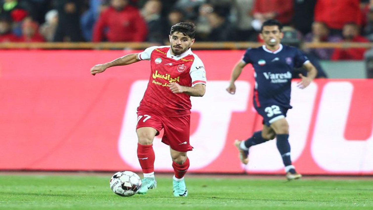 ستاره ۵۰۰ میلیون تومانی پرسپولیس می‌ماند؟