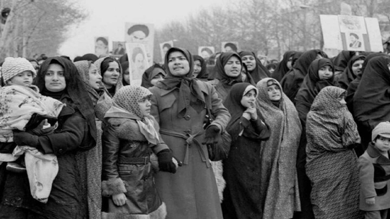بازخوانی مجاهدت‌های زنان از منظر امام خمینی(ره)