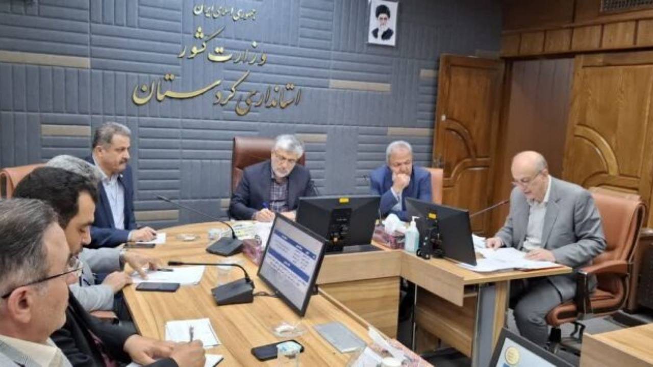 لزوم جبران خسارت قطع برق واحد‌های تولیدی / اجرای مصوبات کارگروه تسهیل را با جدیت پیگیری می‌کنیم
