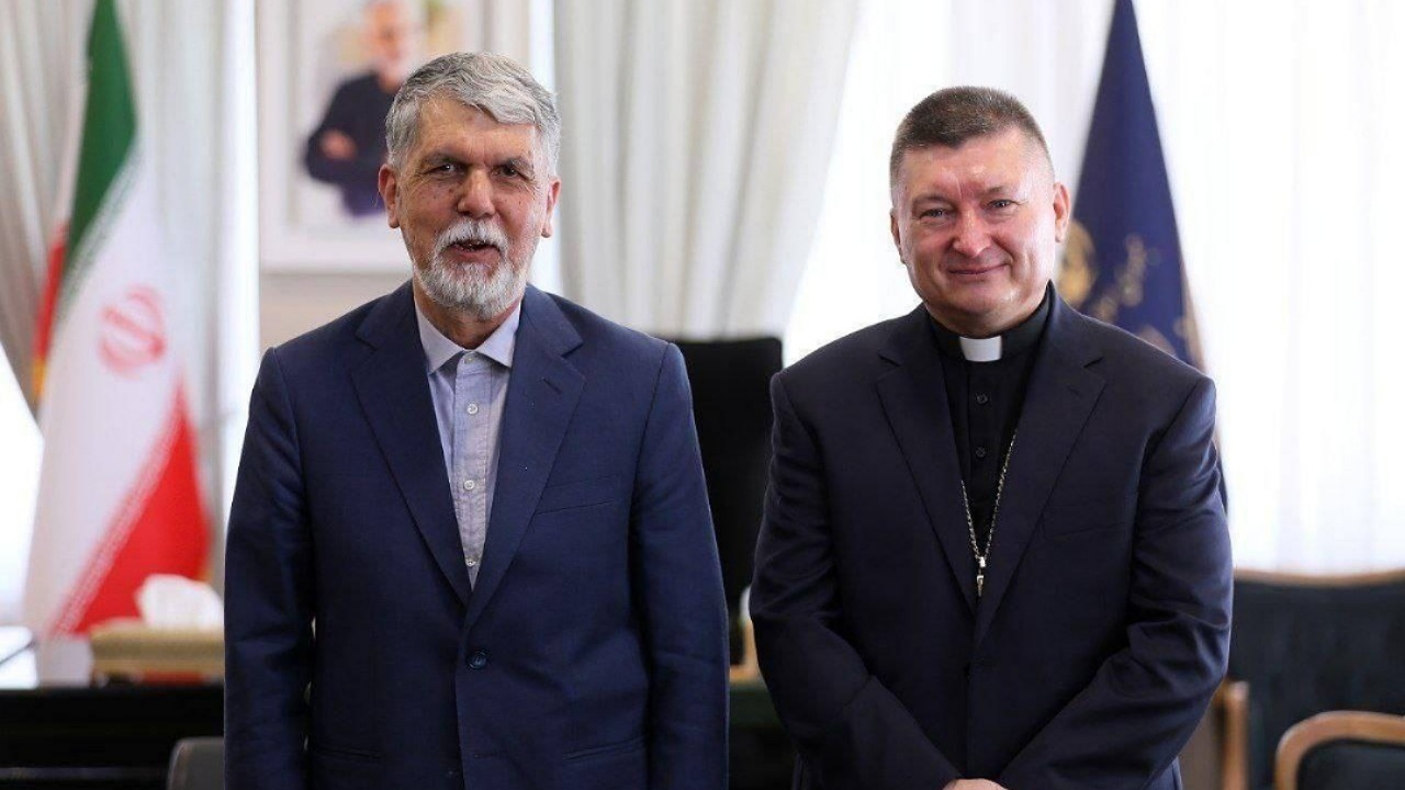 دیدار سفیر واتیکان با وزیر فرهنگ و ارشاد اسلامی