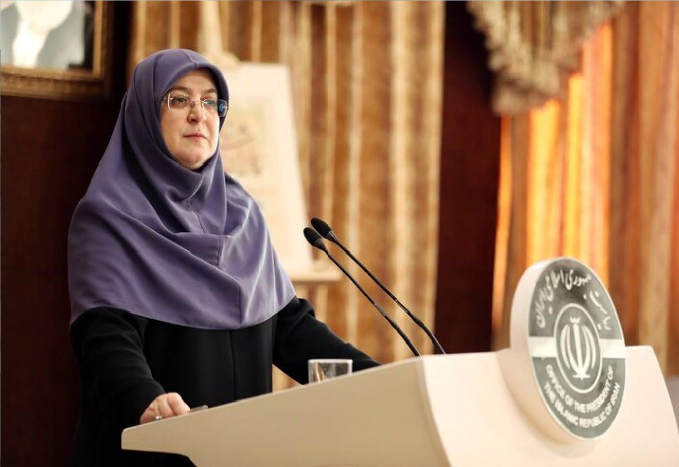دولت میز مذاکره را با حفظ مصالح و منافع ملی ترک نخواهدکرد