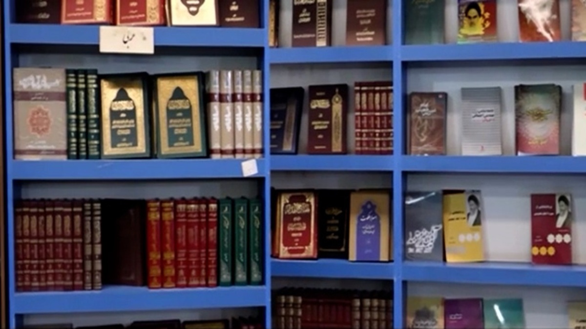 استقبال از آثار ایرانی در جشنواره کتاب مسکو + فیلم