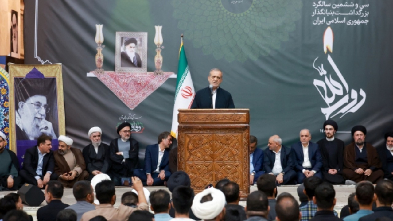 از حقوق علمی و هسته‌ای خود عقب‌نشینی نمی‌کنیم