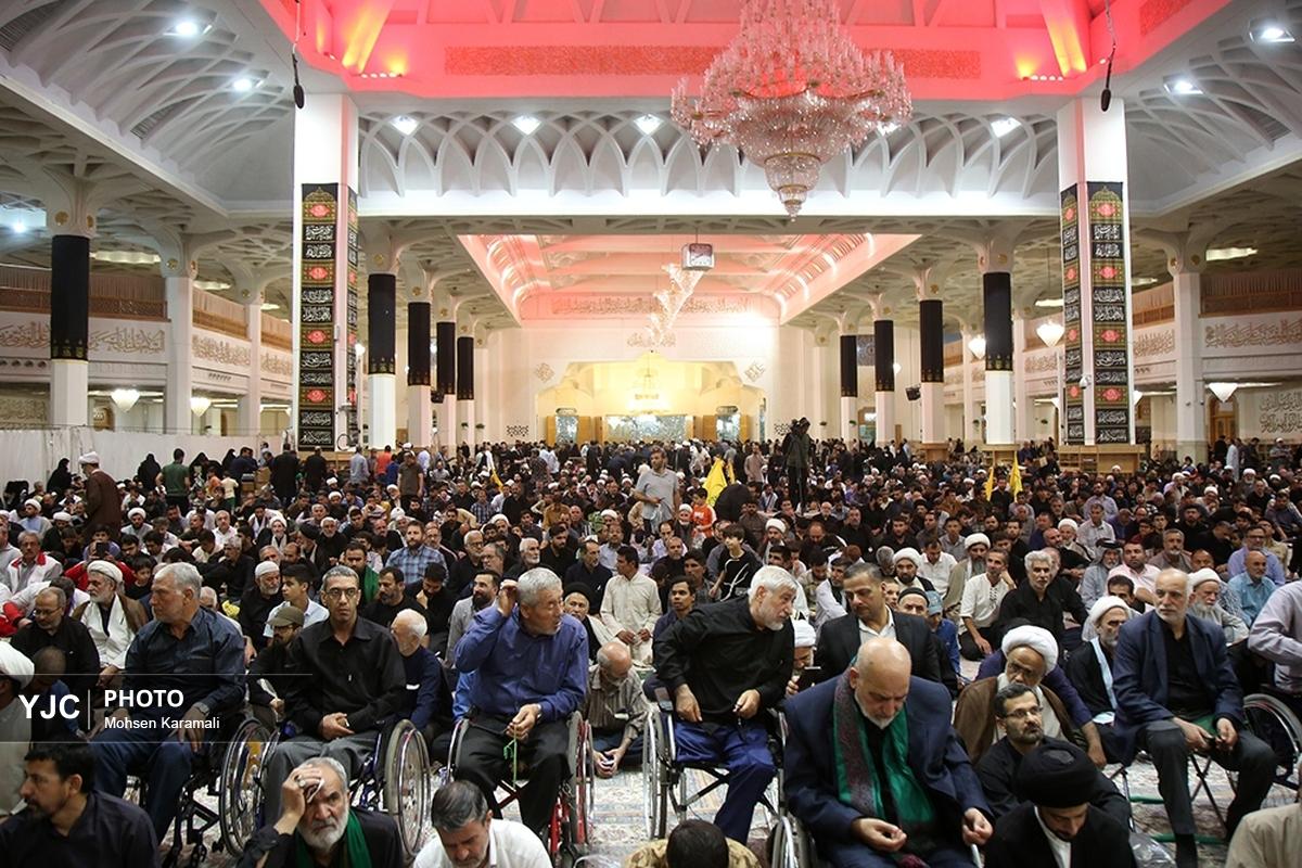 ماه توت فرنگی