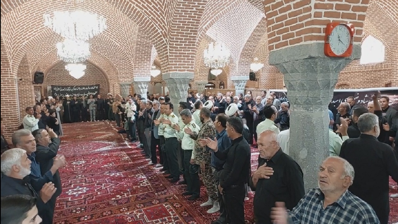 گرامیداشت یاد و نام بنیانگذار انقلاب اسلامی در آذربایجان شرقی