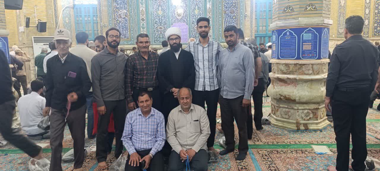 سوگواران روستای ملوند در مراسم ارتحال امام خمینی (ره)