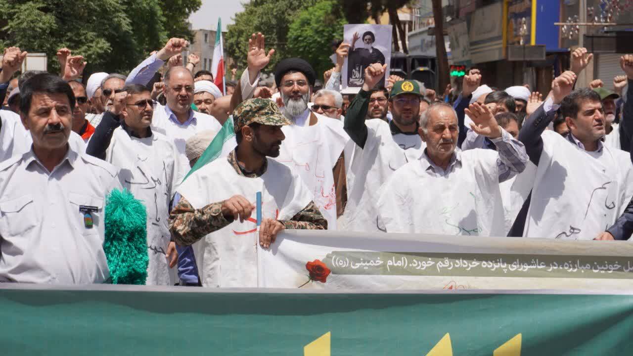 پوشیدن کفن گلگون کفن