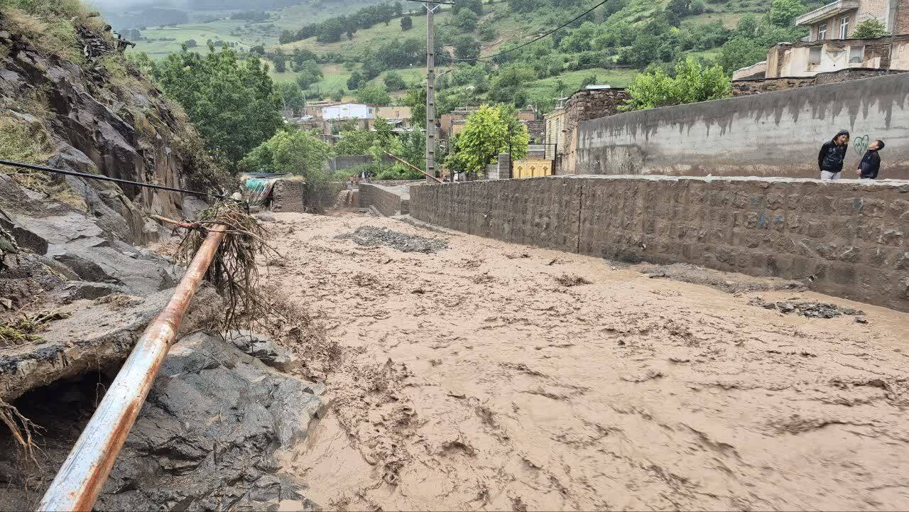 جاری شدن سیل